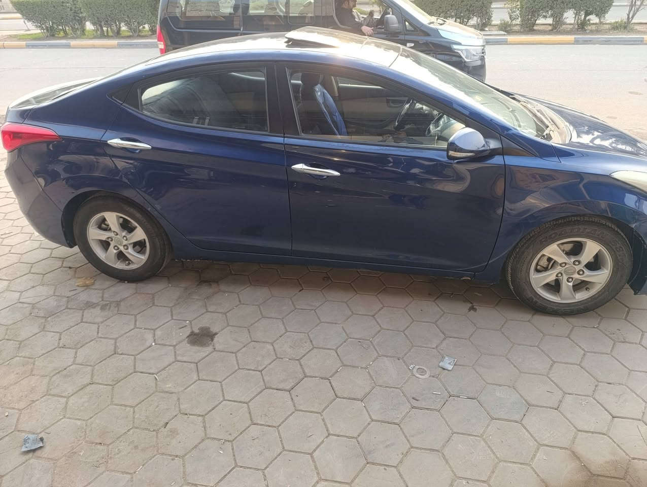 سلام عليكم ورحمه الله وبركاته الانترة خليجي موديل 2012  محرك 1800 فول موصفات ماعدة البصمة  سيارة بيها باب صدر صبغ بدون دون دواخل  وبداية جراد  رقم اربيل دولي بسمي جاهزة من تخم تاير حدادية حلوة دوشمة  كهربائيات  جاهزة على اخر حباية مكان واسط نعمانية سعر 105 وبيها مجال حك جية أن شاء الله  ستفسار على هاذة رقم ***********
