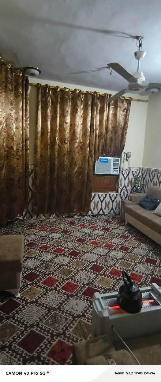 🏡 دار للبيع – فرصة مميزة 🏡     بسعر مميز جداً🔥🔥🔥
* جاهز للسكن فوراً
* من أفضل الفرص المتوفرة حاليا

📍 الموقع: المفرك – قريب جداً من سوق المفرك.

✨ مواصفات الدار:
▪️ المساحة: 125 م²
▪️ غرفتا نوم
▪️ استقبال
▪️ صالة
▪️ مطبخ
▪️ بيتونة
▪️ درج داخلي
▪️ سطح كامل
▪️ ترك (ارتداد) متر واحد من الخلف
▪️ الأرضية سيراميك بالكامل
▪️ سند طابو زراعي

🌟 منطقة مخدومة بالكامل:
✅ خط مولدة كهرباء
✅ ماء
✅ مجاري
✅ شوارع مبلطة
✅ مدارس قريبة
✅ جميع الخدمات متوفرة

🔥 فرصة مميزة للسكن أو الاستثمار بسعر مناسب.

📞 للاستفسار والمعاينة اومراسلة صفحة
***********
