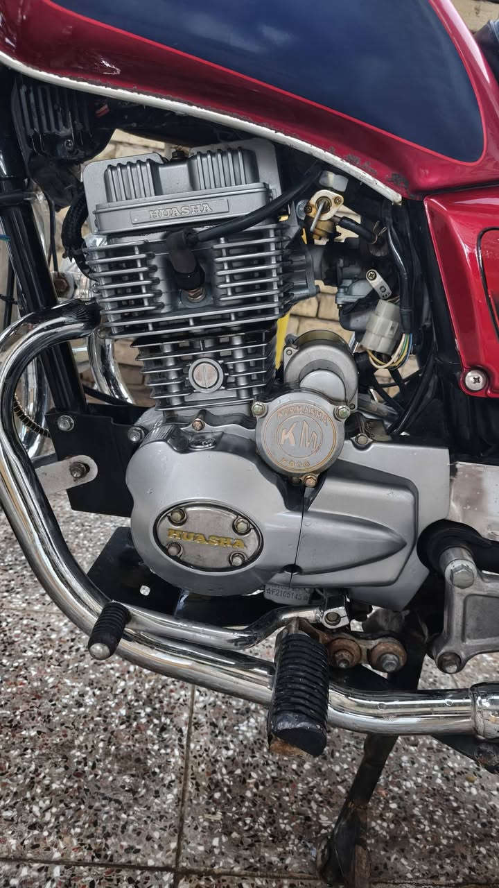 السلام عليكم ورحمة الله وبركاته ✋
دراجة هاوشه للبيع موديل 2015، نضيفة جداً مثل ما موضح بالصور.
جميع أغراضها بلادي، والمحرك ما مفتوح، والكهربائيات كلها شغالة وما بيها أي نقص.
مكان الدراجة: النجف الأشرف
الأوراق: أرقام كاملة وسنوية جديدة.
السعر: 1,200,000 دينار وبيها مجال حك الجيه.
للتواصل: ***********
واتساب موجود.
