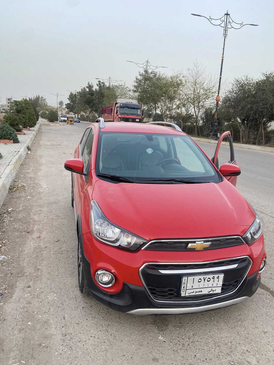 شوفر ليت سبارك
موديل ٢٠ 

ماشية ١٥ الف مايل بعدها زيرو جديدة كلش

رقمها ديالى 

ويل كب

داخل جلد

كشن تدفئة

تحديد سرعة 

عدادات ديجتال

شاشة جبيرة 

بلوتوث 

واي فاي

يو اس بي

كامرة

محرك ١٤٠٠

فقط بارد جوة الباب بالدوسة فقط وشوية بالجاملغ جهة السايق ايرباك بردة فقط والباقي مكفول 

المكان ديالى بعقوبة الجديدة للاستفسار اتصال ***********
