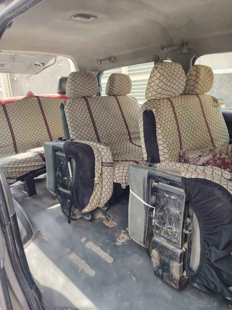 ستاركس 2006 كير جديد محرك خير من الله شواصي مو كلش نضيفه و السياره شوفت عينك بيهة بس الجاملغات الوره خياس الباقي كله نضيف مكاني  بغداد سعر 63 بيهة مجال راعية موجود تويل ثاني يوم وياهة درع امامي ودرع خلفي للتواصل الخاص موجود
***********  مستعجل علا بيعتهة
