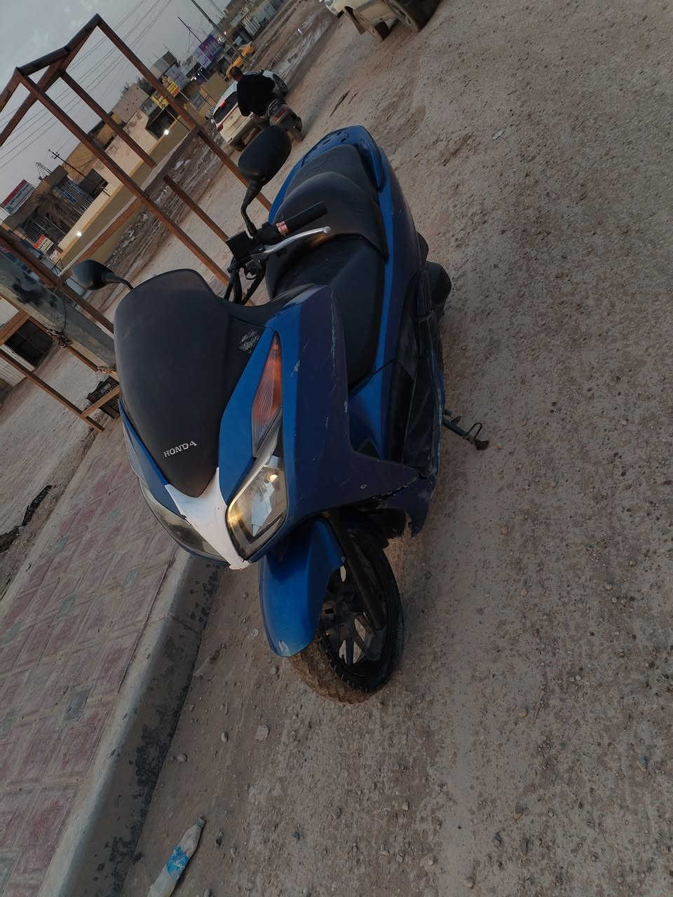 فورزه 0/12 للبيع
دراجه جاهزه كلشي ماعوزها 

عنواني كوت  ***********

الشراي يتصل
