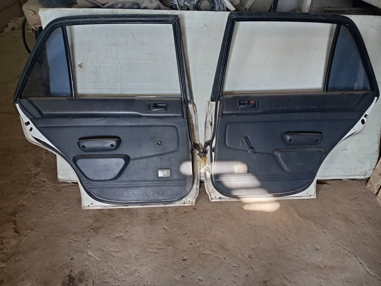 السلام عليكم لبيع غراض مال راس الثور تكم جديد كامل ***********
