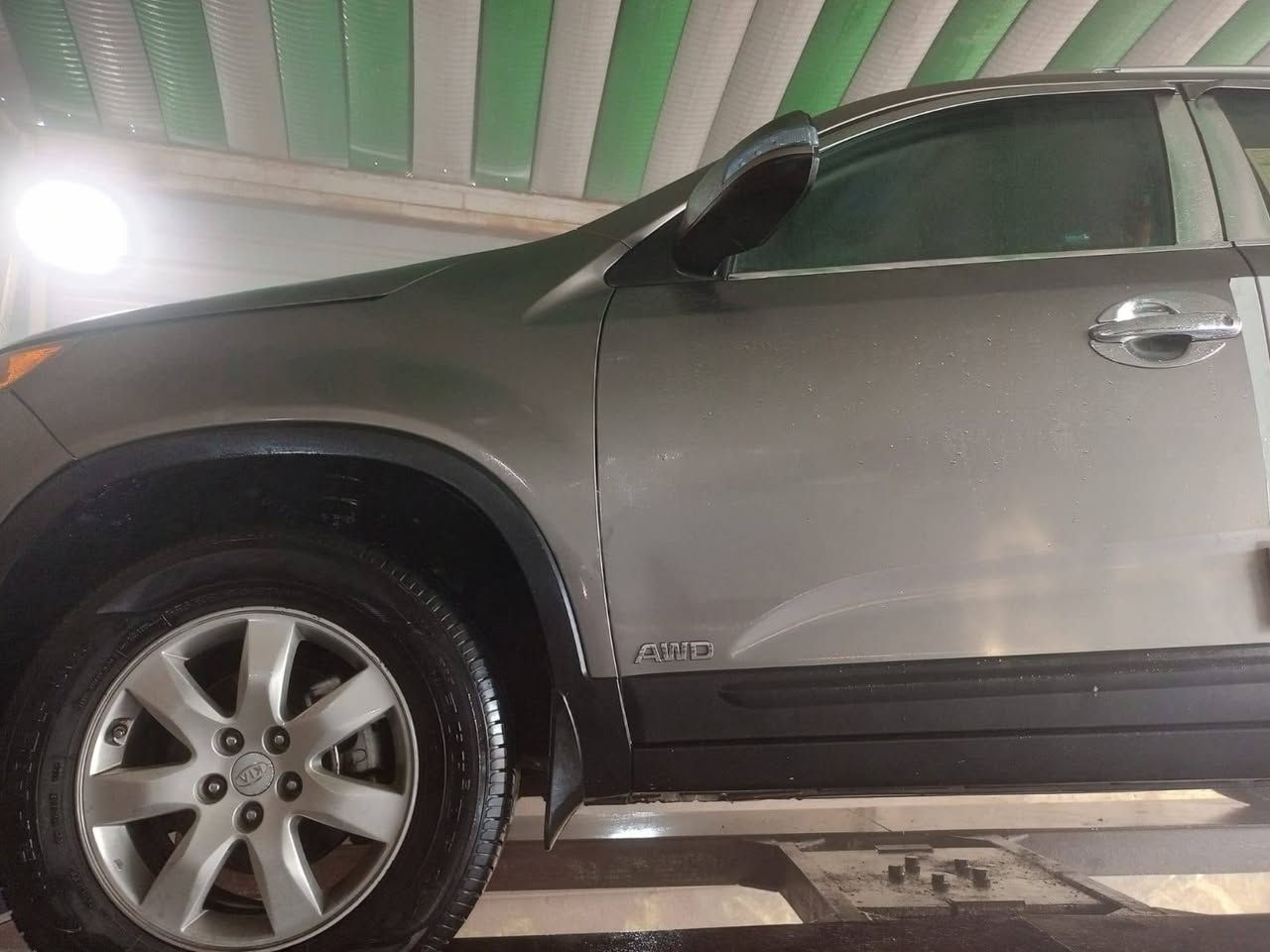 السلام عليكم كيا سورنتو موديل2011 وارد امريكي بدون ضرر تبريدقطعتين كيرمحرك حداديه خير من الله تخم تاير؟بيع اومراوس بسياره أقل من سعرها السعر13500الاتصال على الرقم ***********
