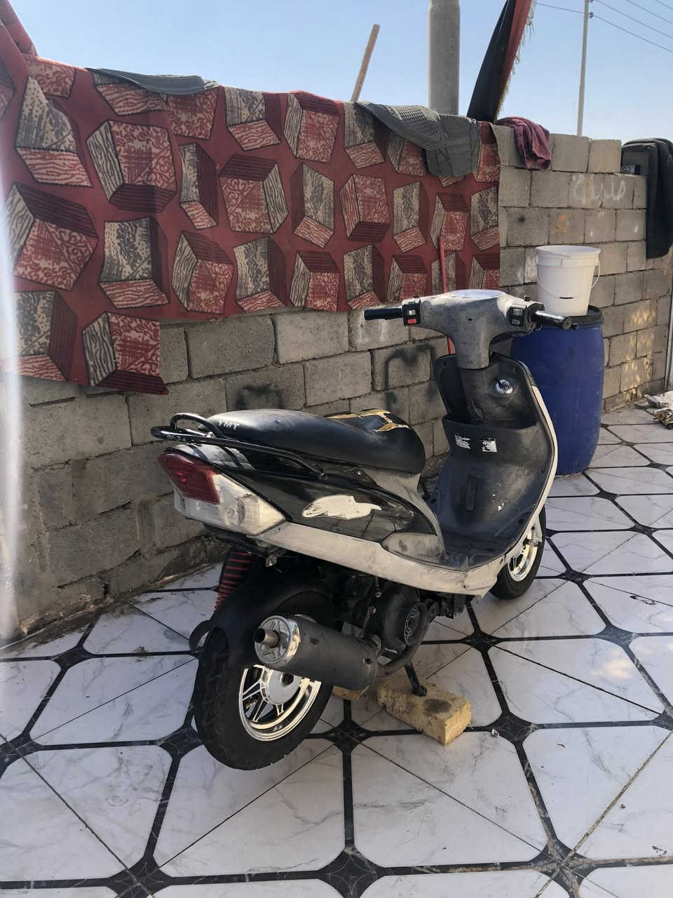 سلام عليكم ماكس قجمه مفتوحه مره وحده كلشي شغال سلف باتري طايح اشاير صطاب خلفي سكنات ويلات نجمه خير من الله دراجه لا تنقيص ولا تبخير ***********مكاني كرنه ثغر يم ملعب 11سعر خاص
