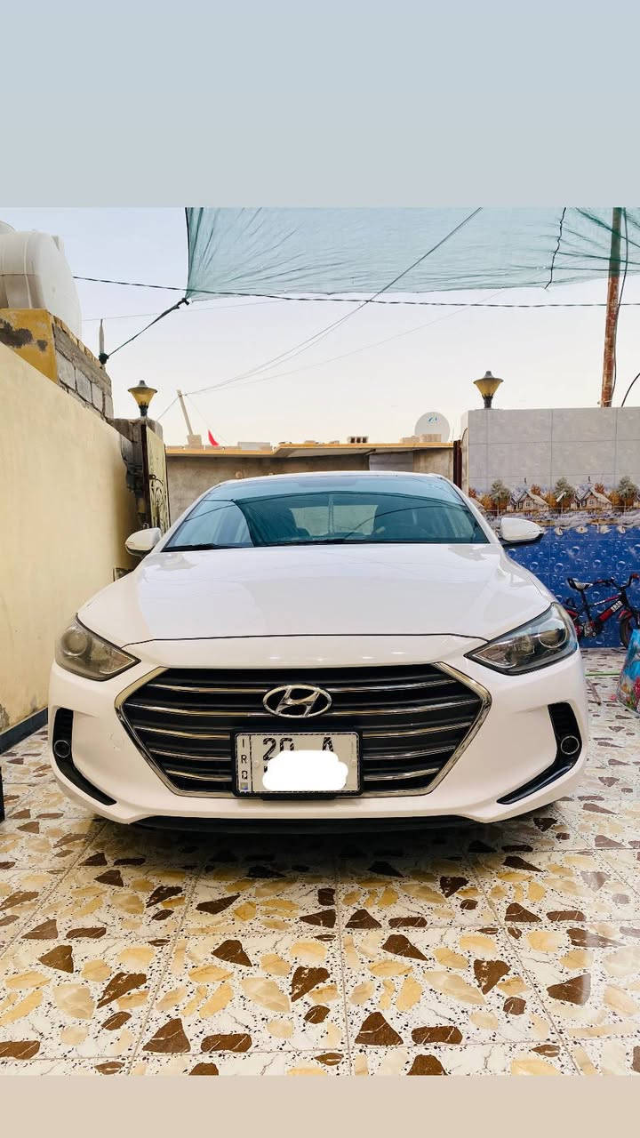 السلام عليكم سياره هونداي النترا موديل 2018  رقم ديالى مشروع وطني ماشيه 174 الف مكفوله كفاله عامه محرك 2000 دوش شرط اسبيرها منازل سياره جديده بمعنى الكلمه فول موصفات عده البصمه السعر 145 وبيها مجال بسيط للاستفسار الاتصال ع الرقم الآتي ***********
