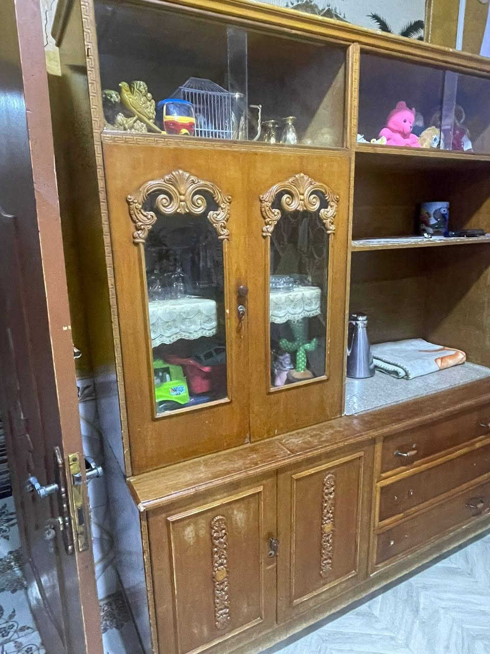 معرض اخشاب كويتي اصلي
عنوان التنومه ***********
100 الف
