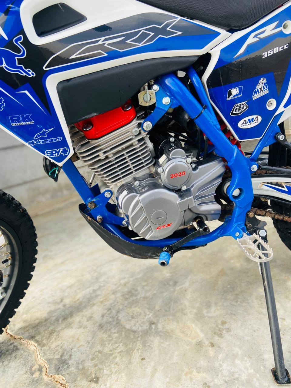 السلام عليكم
موطور قفاز 

موديل 2025

محرك 350

نشاط فول 

تواير جدد وياله جدد 

سلف شغال 

كهربائيّاته كلها شغاله شرط 

بعده جديد 

السعر مليون 425وبيه مجال شي غليل 

رقم الهاتف ***********
