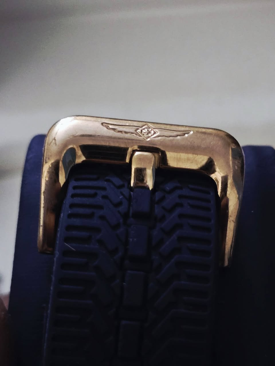 انفكتا 
سويسري اصلي بطارية 
كونوكراف ستوب وتش سناتر 
جام زفير 
زمبلك والمداوس عكس على يسار الساعه 
سبر رب
قطر ٥٠ 
الساعه ضخمه 

١٥٠ الف المكان اربيل 
يوجد توصيل 
Samer Akeel AlJboory 
 رابط التكتوك 
https://www.tiktok.com/@samerakeelwatch?_r=1&_t=ZS-92XzzfzgLln


**إذا كنت صاحب هذا الإعلان وتريد حذفه لأي سبب، رجاءا أرسل رسالة إلى الدعم الفني**