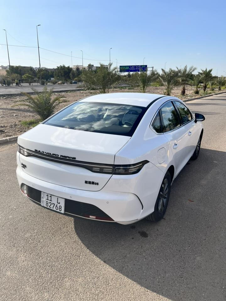 BYD destroyer 05 2025
بي واي دي ديستروير 2025

مرقمة بغداد و جاهزة سيارة تحويل ثاني يوم

✅ عداد 3,804 كيلو ✅

⚠️ سيارة حادثها صندوك مبدل و مصبوغ فقط ⚠️
صور حادث مرفقة

محرك هايبرد 1.5 لتر + محرك كهربائي  
شاشة وسطية دوارة
مقاعد جلد ابيض 
كاميرا و حساسات خلفية
بصمة و كارت 
شاحنها اصلي موجود 

موقع بغداد حي الجهاد
 
لمعرفة سعر ارسل ((( 1 )))
للتواصل على صفحة او وتس اب
***********
