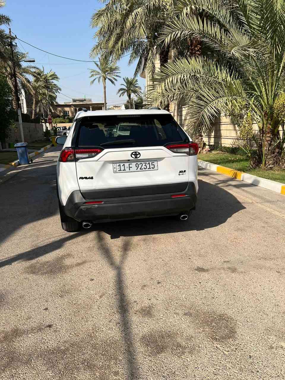 السلام عليكم عضم الله لنا ولكم الاجر 
للبيع RAV4 XLEموديل 2025 هايبرد وارد امريكي حادث دعامية اماميه فقط ورصعه صغيرة بلصندوق لخلفي بسيطه جدا ماشية 15الف وقابل للزيادة السيارة بحاله الوكاله دهن مبدل جديد وفلاتر هايبرد السيارة جاهزة عل اخر 
مواصفات 
فتحة سقف✅
اشاير بلمري✅
تدفئة بلكشنات ✅
هيتر بلستيرن✅
صندوق كهرباء✅
اوتو هولد ✅
رادار امامي +خلفي✅
نقاط عمياء✅
كرسي كهرباء ✅ 
وبعد معرفة بقية المواصفات الي بيها هاذ رقم الشاصي (4T3RWRFV5SU197713) عنواني زعفرانية شارع الزوراء السعر 275$وبيها مجال بسيط رقمي (***********)متواجد واتساب
