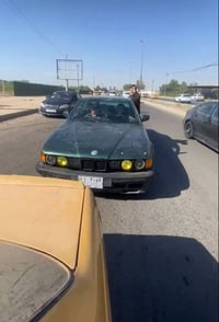 بي ام 735 • باب طويل • رقم مميز
