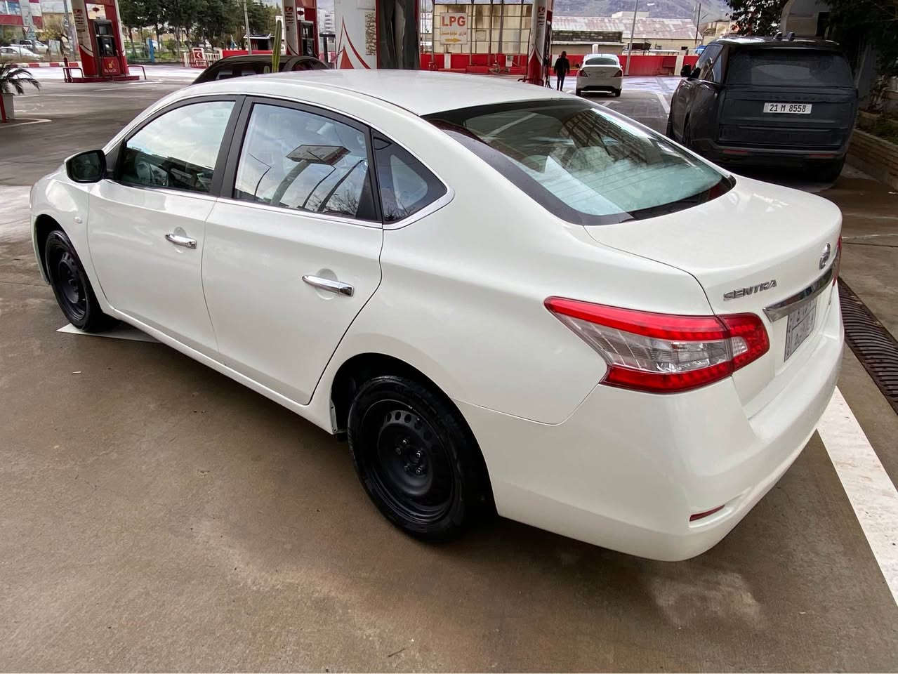 سێنترا 2015 خلیجی  بڕاوەی دوبەی  بە شەرتی گێر و مەکینە و تەبرید سارد و گەرم  4تایەی لۆکم بۆ کڕیوە ژێری کامل توند کراوەتەوە  پشت و پێش کەپس  بئ دەعمە سە یارەکە هەمو گیانی بە شەرت.
سعری  55$ معامەلیکی کەم 
***********
*********** رانية, السليمانية
