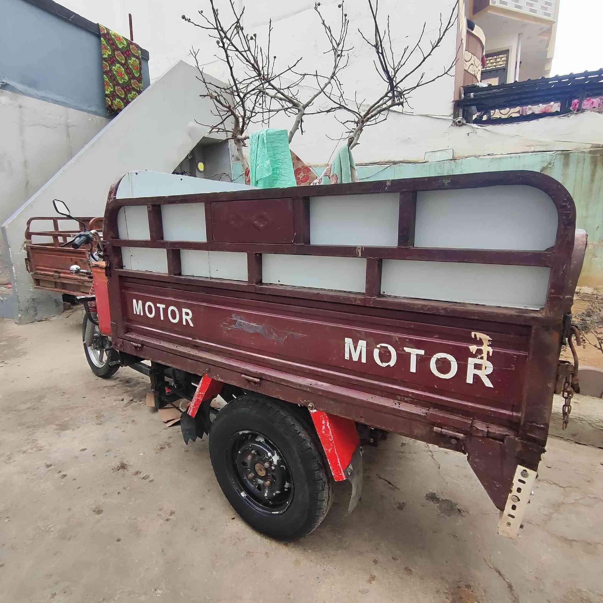 ستوته للبيع دبلات جدد  تواير نضافف شاصي شرط  السعر 750بيها مجال العنوان الموصل
تفاصيل اكثر اتصل ‏‪0750 796 0342‬‏
