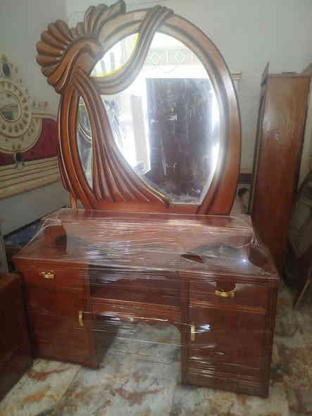 غرفه أم سته مستخدمه للبيع 
العنوان العزه القديمة 
***********
سعر 850وبي مجال
