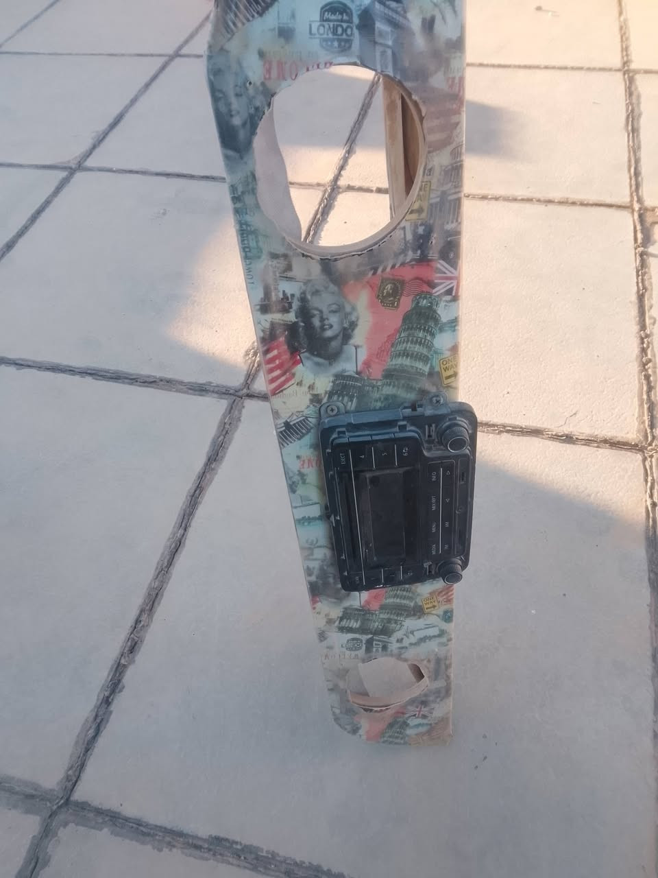 اسلام عليكم بوش هورنات نضيفات كلش بس ابيع فحم يعني بس شكل هنه عوزهن كتفات يمكن أو مسجل هوه او خشبته ابيعن سوه السعر مناسب كلش الستفسار ***********
