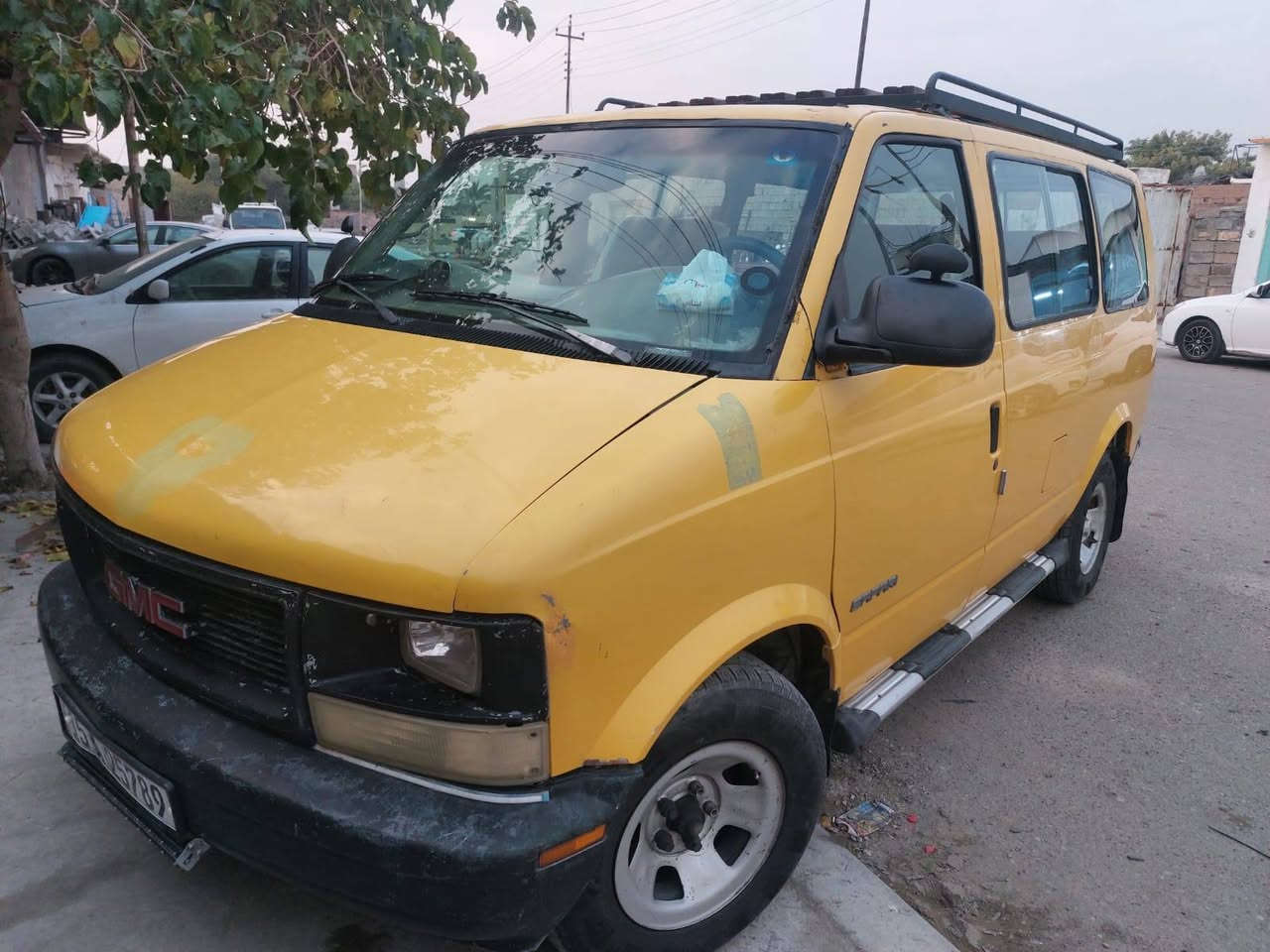 للبيع جمسي سفاري موديل  ٢٠٠٢ جاهزه
للبيع جمسي سفاري موديل ٢٠٠٢ محرك سته سلندر السياره محرك كير شرط فول غرفه نظيفة مدوشم حلوه كلش  ٧ راكب رقم انبار انكليزي شرط تحويل سنويه لل ٢٩  السعر ٥٠ بي مجال بيها منظومة غاز كامله وشغاله العنوان صلاح الدين قضاء بلد للاتصال *********** او ***********
