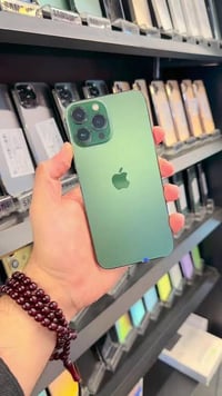 ايفون 13 PRO MAX   بلادييي.  256 زيتوني   البطارية 85 الجهاز نظيف جداا...