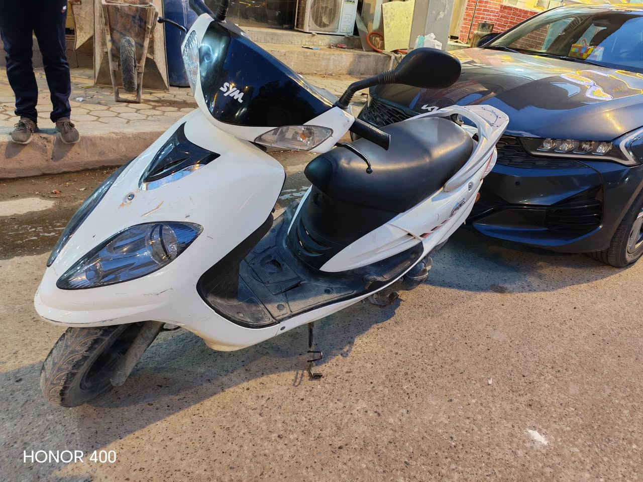 دراجة سايم للبيع دراجة نضيفة شغالة ٦٥٠ الف بيهة مجال بسيط  مكانهة رمادي 
***********
