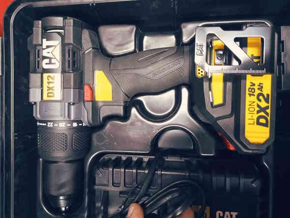 سيت دريل كتربلر
جديد 
انتاج ٢٤ 
مع لايت شحن 
دبل بطارية 
شاحنة 
امباكت سرع 
دريل طوبة همر 
مكاني بغداد حي العدل 
***********
واتساب
