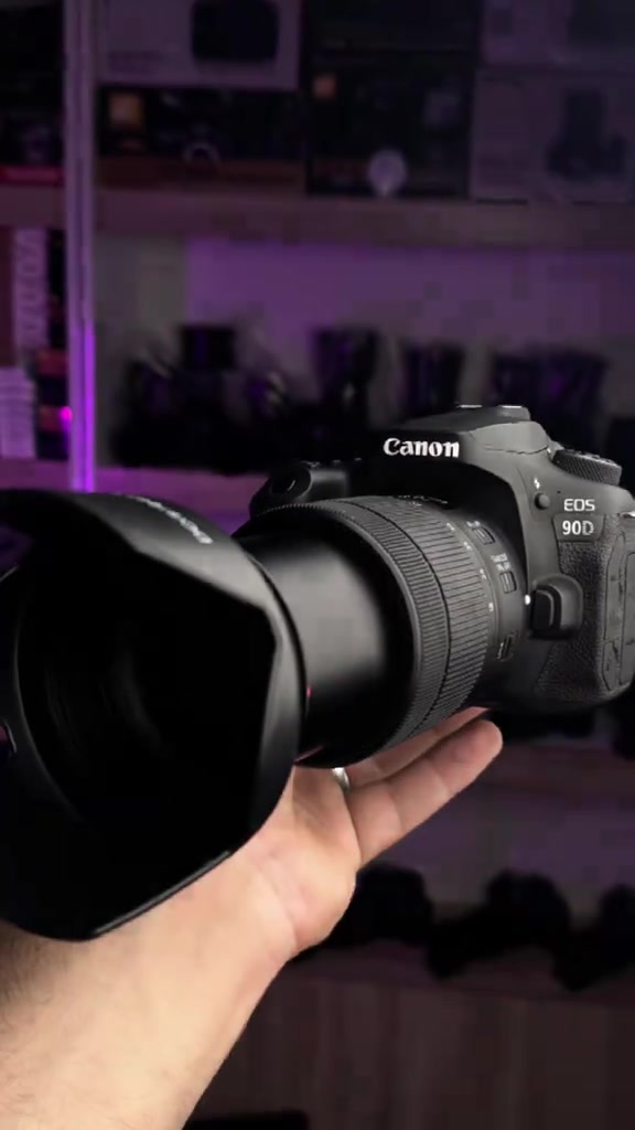 مو كل كامره تكدر تطيك هيبة… بس الـ Canon EOS 90D غير مستوى بالكامل 🔥 إذا تريد تصوير احترافي + فيديو 4K + سرعة خارقة بالأداء… فهاي الكامره معمولة إلك 😮‍💨📸 مواصفاتها الجباره 😍👇 ✅ دقة جبارة 32.5MP ✅ تصوير 4K سينمائي ✅ فوكس سريع وثابت ✅ تصوير متواصل 10 صور بالثانية ✅ شاشة متحركة لمس ✅ واي فاي وبلوتوث للنقل السريع ✅ميزه تتبع للحركه بل ذكاء اصطناعي  ✅معالج قوي والوان قويه جدا  ✅منفذ مايك وhdmi وusb  ✅فلاش مدمج للتصوير ب اقسى الضروف المعتمه  ✅مانع اهتزاز داخلي  ✅ مناسبة للتصوير الاحترافي والفيديو والريلز واليوتيوب 🔥   🎁 الملحقات كلها وياها هدايا: 🎒 جنطه مقسمه 💾 رام هديه 🎗️ حزام هديه 🔋 بطاريتها الأصلية 🔌 شاحنتها 📷 ويا العدسه مالتهـا جاهزه للشغل فوراً18-135 اصدار ثالث نانو  usm ام القفل والشريحه  هاي مو كامره… هاي نقله بمستواك بالمحتوى والتصوير 😎 إذا تعرف قيمة اللقطة الصح… فـ الـ90D راح تخليك تبدع من أول كلك 📸🔥 #كانون_90D #Canon90D #كامرات_احترافية #تصوير #كامره_كانون 


**إذا كنت صاحب هذا الإعلان وتريد حذفه لأي سبب، رجاءا أرسل رسالة إلى الدعم الفني**