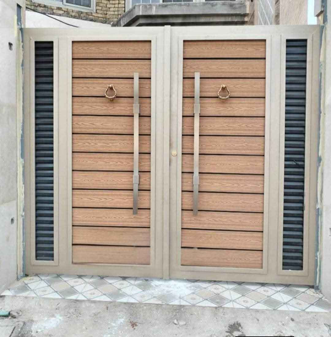 العرض لمدة 4 ايام ب350 الف  فقط
وترجع الاسعار القديمة 
التفاصيل 
باب 2 متر طول
عرض 2 متر ونص … .. سلايت+ طلاقتين حسب الرغبة 
الحديد ثقيل 2 ملم( حقيقي) شرط الفحص
الباب كامل ب350 الف 
البيع مباشر 
■بدون نقل او شد ■ شط العرب, البصرة


**إذا كنت صاحب هذا الإعلان وتريد حذفه لأي سبب، رجاءا أرسل رسالة إلى الدعم الفني**