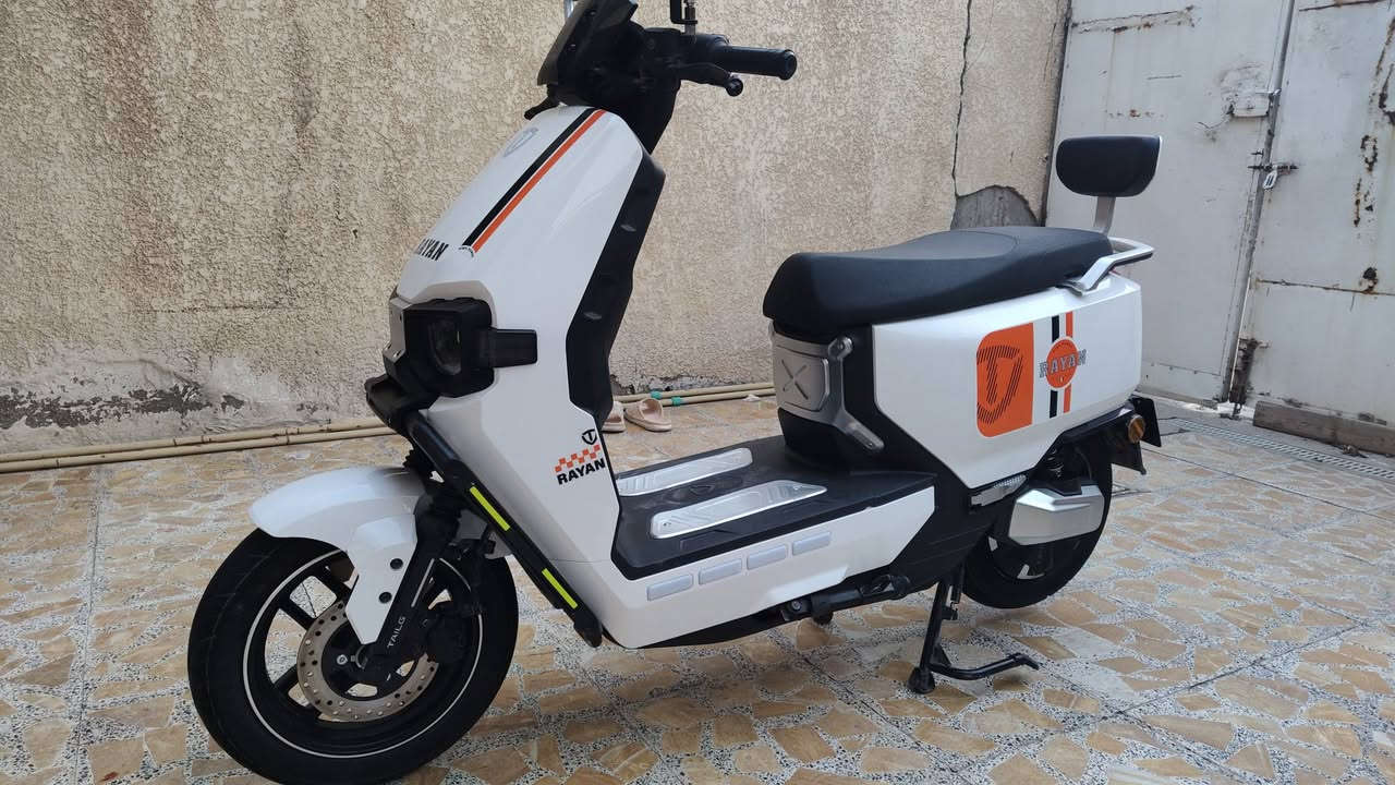 دراجه وحش الكون للبيع سعرها 950 وءيها مجال الشراي يتصل *********** مكاني حي اور سبع قصور
