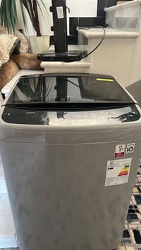 غسالة ال جي • ١٥ كيلو • شبه جديدة