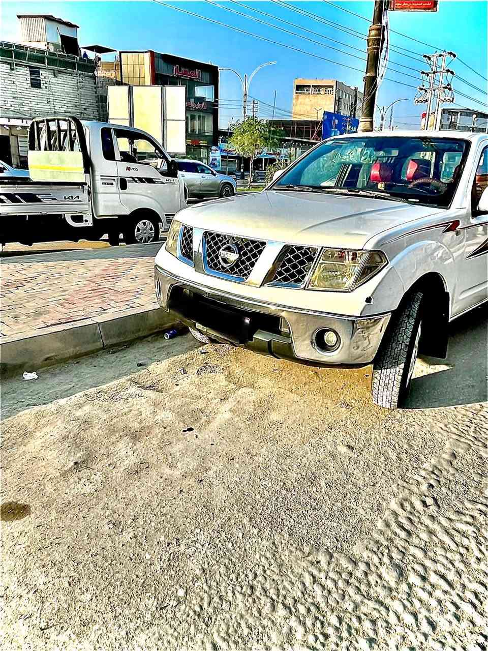 السلام عليكم متاح نيسان نيفاره 2009السياره نظيفه 
تخم تاير جديد تدفه تبريد محرك لا تبخير لا تنقيص 
محرك خير من الله سنويه جديده رقم انكليزي مشروع وطني سونار موجود السعر
 95بيه مجال العنوان كربلاء ***********
