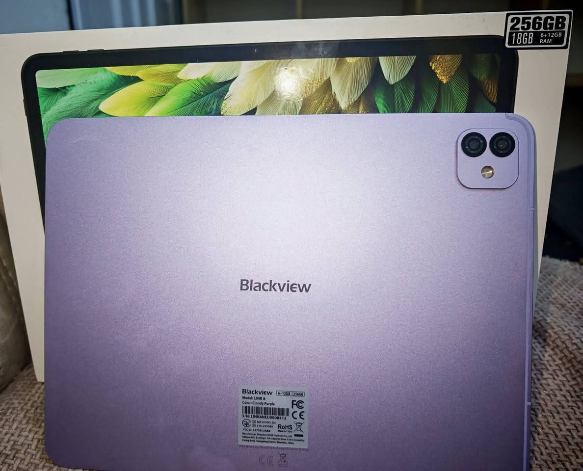 بلاك فيو LINK 8 ذاكره 256 عشوائيه 16 جهاز استخدام دراسه فقط ملحقاته موضحه بصوره مع ضمان متبقي 10 اشهر  يدعم 60 فريم ببجي جهاز جيد وسلس للبيع بسعر 250 / بغداد ***********
