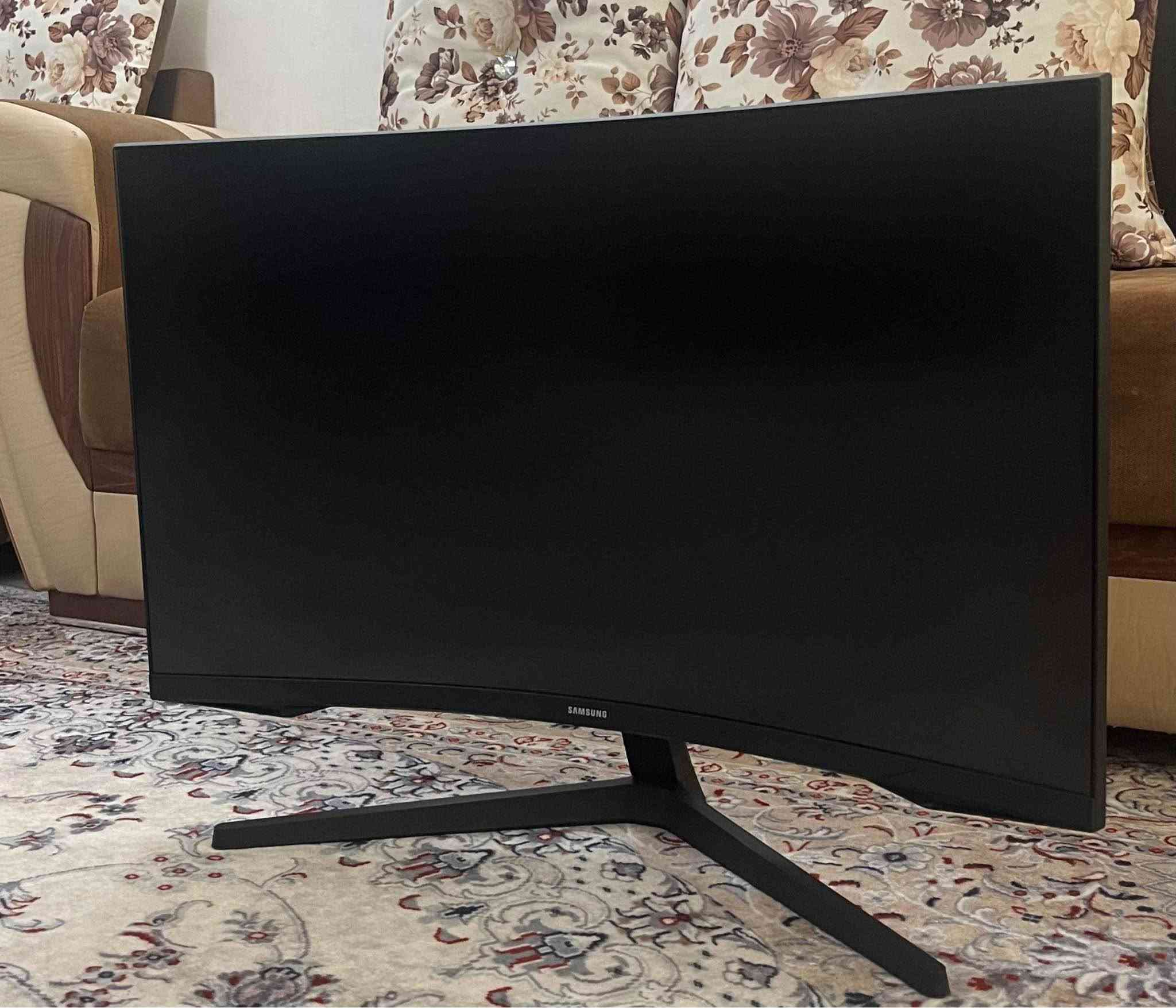 شاشة كيمنك سامسونج اوديسي جي 5 (Samsung Odyssey G5 G55C) 
الحالة: مستعملة نظيفة جداً بحكم الجديدة (Like New)، خالية من أي عيوب أو شخوط، والشاشة كاملة الملحقات. ديوانية, القادسية


**إذا كنت صاحب هذا الإعلان وتريد حذفه لأي سبب، رجاءا أرسل رسالة إلى الدعم الفني**