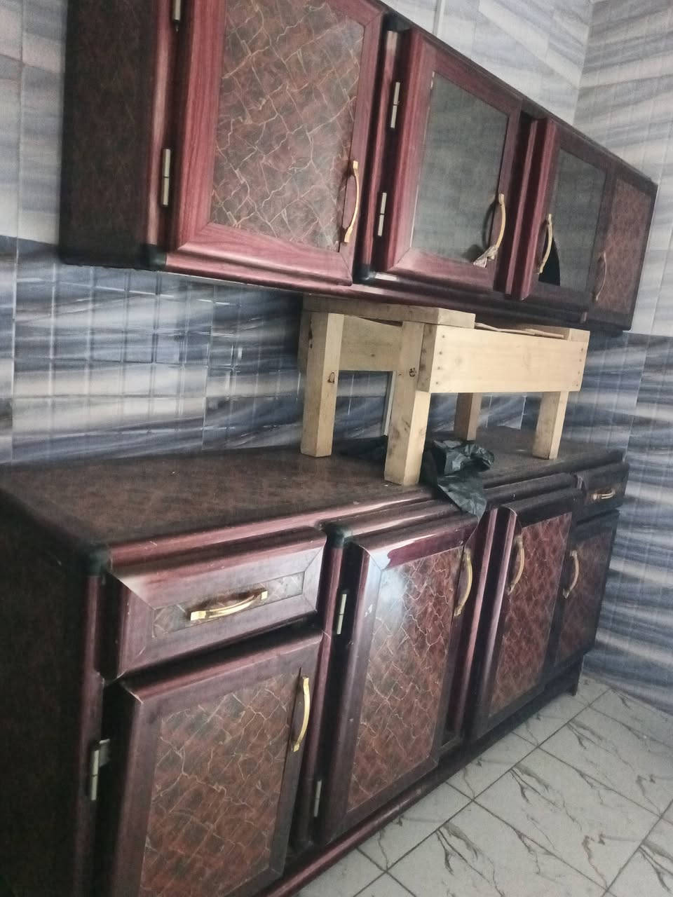 للبيع 250 نضافه 90
نجف حي نيسان  ***********
