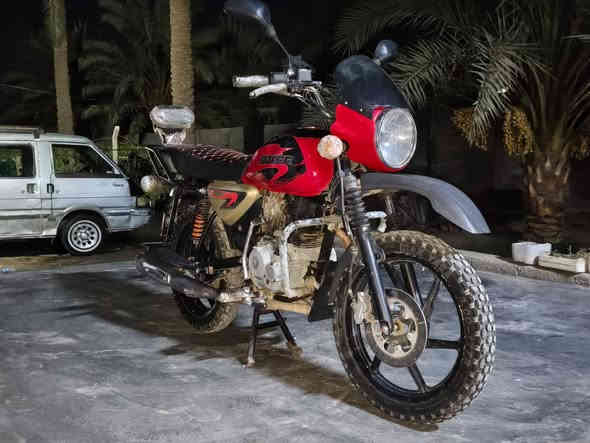 يالله بوكسر مديل ٢١ دراجه نضيفه وحلوة معدل شلعه فول مكنيه مفتوحه  مكان ديالى كنعان الشلالات اوراق مابي بس نطيك ضمان من سرقه ومن كلشي سعر ٨٥٠ وبي مجال خاص مغلق هاذه رقمي‏‪***********‬‏
