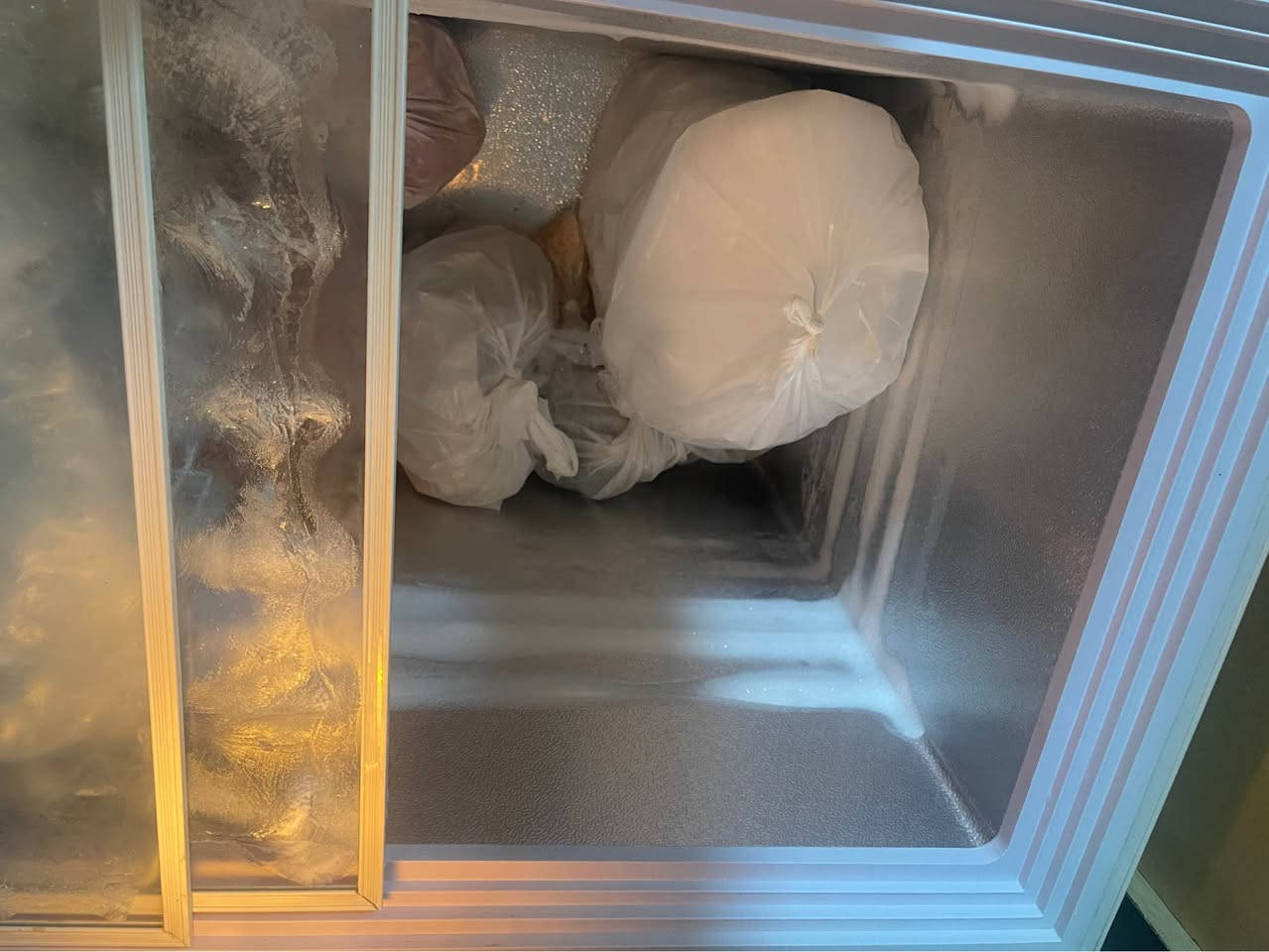 موجەمیدە بێ کێشە ماشاللە بەفر ئەکا بە دڵی تۆ مارکەی ماربێڵ پاک و لۆک بە شەرت بێ کێشە نرخی ١٨٠ هەزار و مەعامەلە لە سلێمانی *********** السليمانية, العراق
