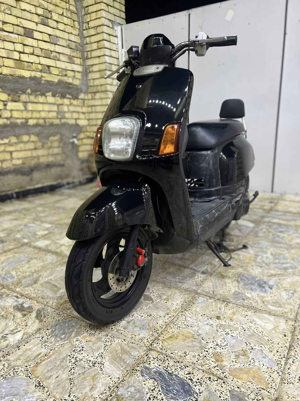 السلام عليكم دراجة بوليس مكينة 49 بلاديية
السعر (750) الف وبيهة مجال حك الجية المو شراي لا يتعبني
***********
