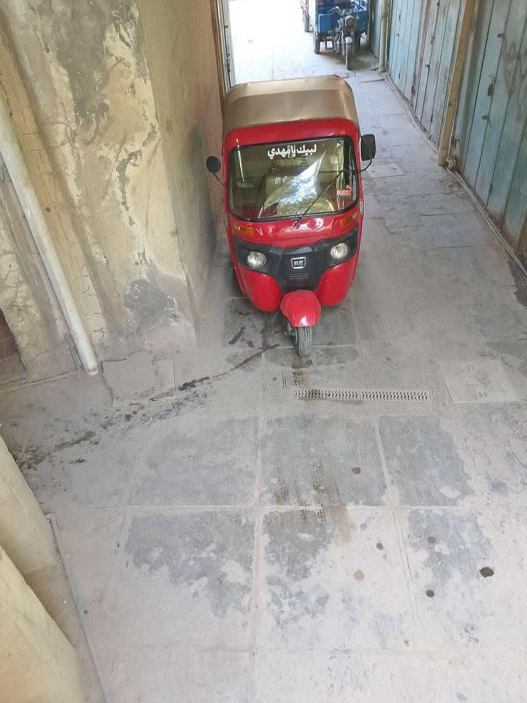 تكتك للبيع موديل 2018شهر ال12 محرك 20 اوراق كامله قبل اسبوع شديتلها اكسل جديد جاملغات جديده موجوده ما مشدوده يرادلها باتري و السلف إللي بيها تجاري اريدها ب3/300 و بيها مجال ***********
