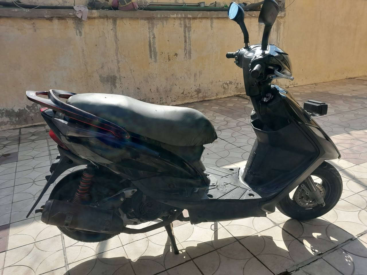 السلام عليكم 
ماكس ثعلب نظيفة 
عوزها ترتيبات بسيطه يعني كابريتر لازم تصفى مكينة مفتوحة 
مزود سلف هندر باتري كهربائيات جاهزة حلوة 
السعر  500
***********   وتساب بغداد الكرادة الجادرية
