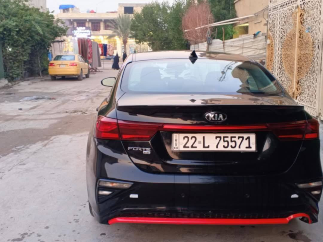 السلام عليكم فورتي مديل 21 بيهه بارد مثل مموضح بل سونار ودعاميه الخلفيه صبق تعتبر سياره مكفوله عده الدعاميه سعر 38 وبيهه مجال ***********
