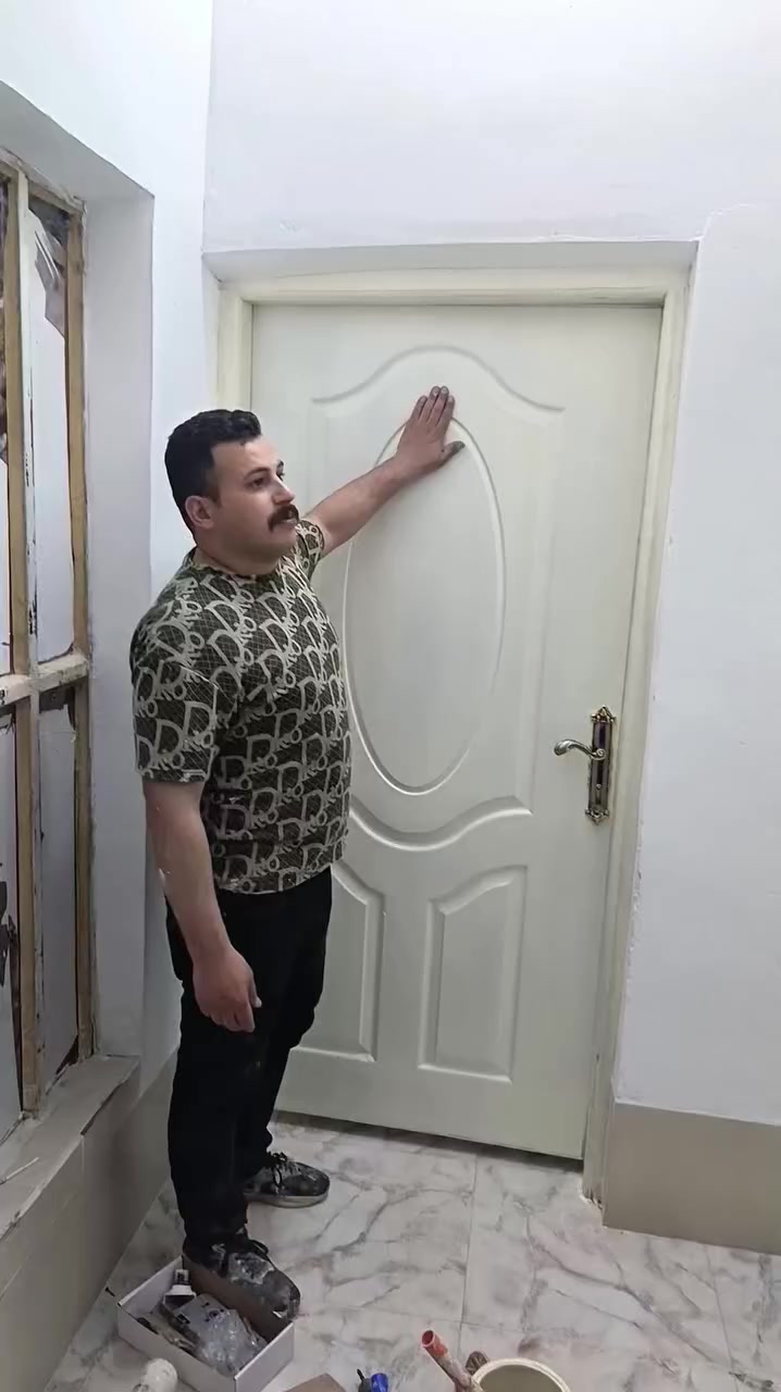 تم تحديث الابواب من الصاج الى صبغ حراري شاهد المقطع كامل 
عمل بوفيات / كناتير / غرف نوم صاج والوان ابيض الى....
جرابي نفر / صوميات غرف نوم 
كرسي صلاة / ابواب / جراجيب 
يوجد تصليح القديم 
وتحويل الصاج القديم الى الوان انتو الاتحبو 
خانات طيور 
الى لا نهايه اي شي يخص الموبيلات والنجاره عامه نشتغله 
للاستقسار المراسله خاص 
او الاتصال برقم /***********
