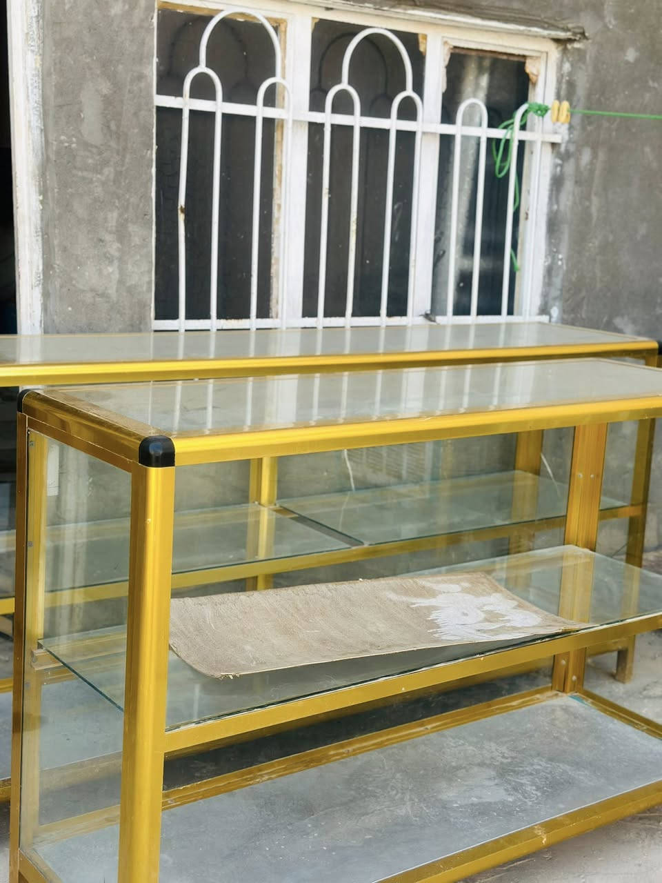 ثلاجه + ميزين+سنكيات اثنين كلمن وسعره اي استفسار ***********
