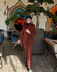 طقم  ترند رسمي كوالتي عالي   قماش دابل تركي مبطن + ستراس   قياس 48/46/...