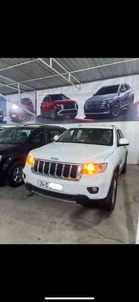 جيب 2013 خليجي وكاله فول مواصفات ليمتد. 1/1 رقم دهوك ب اسمي رقم وهزه و...