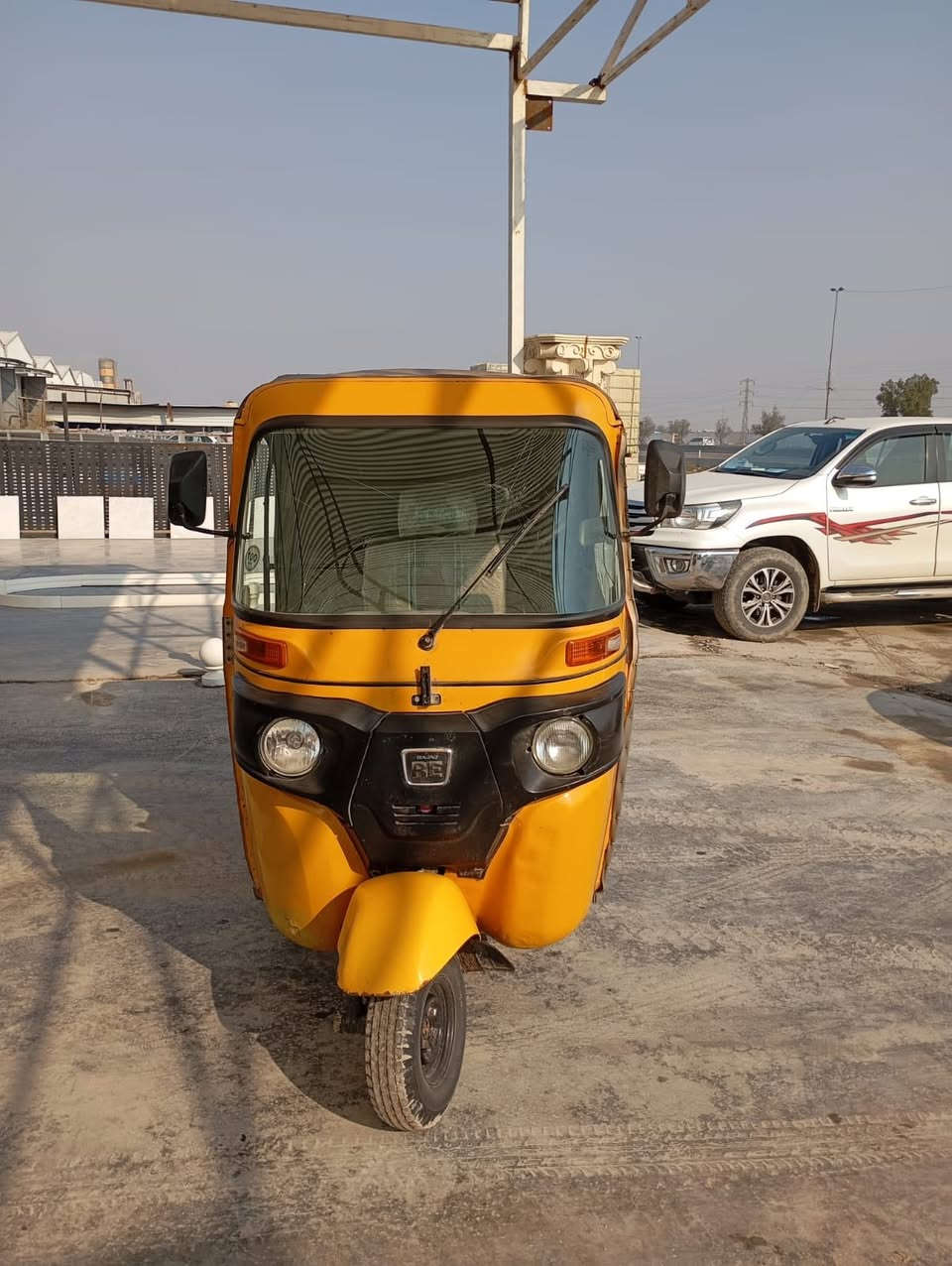 سلام عليكم تكتك لل بيع موديل2021 شهر سابع 
اوراق فقط بدون رقم
مكاني بغداد 
سعره 6،250 بيه مجال بسيط


**إذا كنت صاحب هذا الإعلان وتريد حذفه لأي سبب، رجاءا أرسل رسالة إلى الدعم الفني**