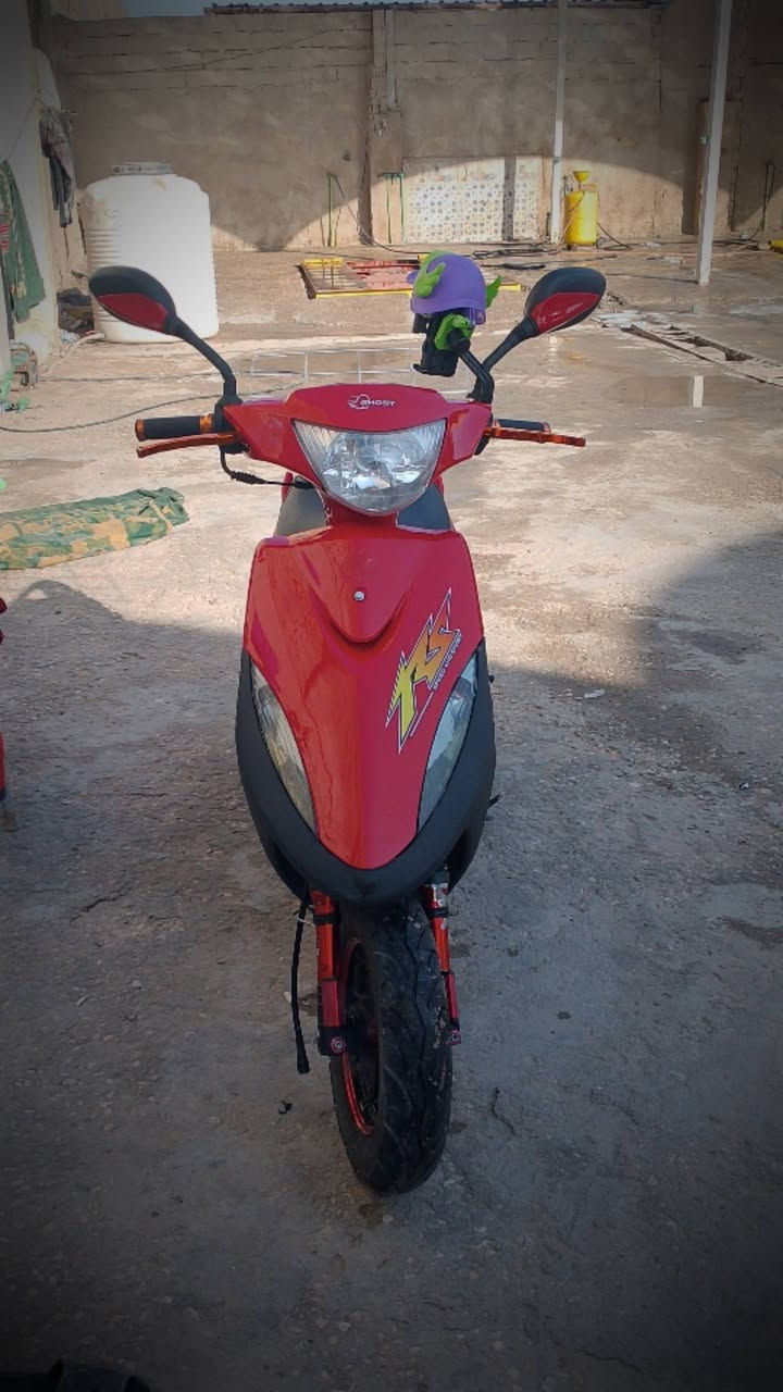 دراجه ماكس طالعه من معرض شهر1 مستخدمه بس شهر واحد جديده 
السعر مليون وبيه مجال للشراي 
واتساب ‏‪0776 285 9818‬‏
