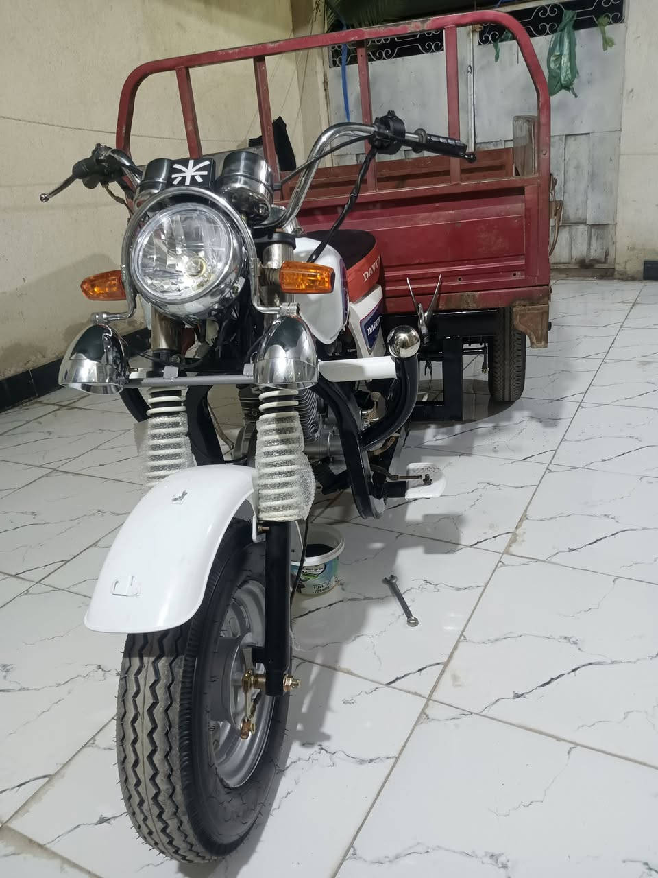 السلام عليكم ستوته لبيع موديل 2013 تعمير جديد شاصي مكفول السعر 2 وبيها مجال قليل. ***********
