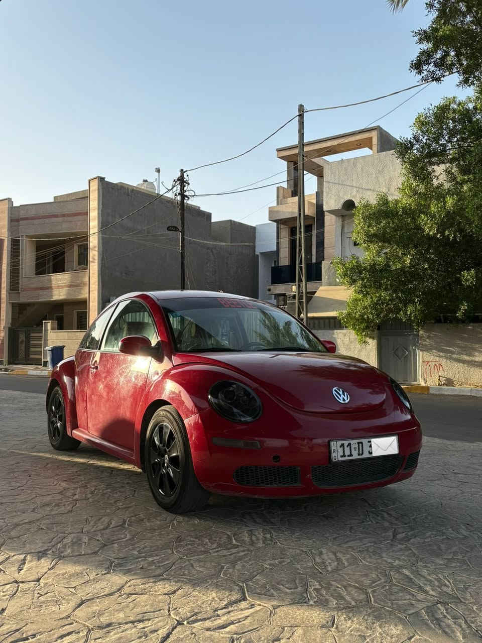 السلام عليكم للبيع سياره بيتل موديل 2009سياره مكينه 2500 خمسه سلندر سياره (S ) كشنات تدفئه شاشه كأمره اشاير بل مري كير ومكينه مكفولات السياره كامله مابيها اي نقص وارد امريكي  بيها ضربه جاملغ شويه من البنيد بدون دواخل صوره الضربه موجوده بل منشور السياره بسمي ثاني يوم احولك 
السياره معروضه70 بيها مجال للشراي 
مكان الشعب حي البساتين  الرقم الموبايل ***********
