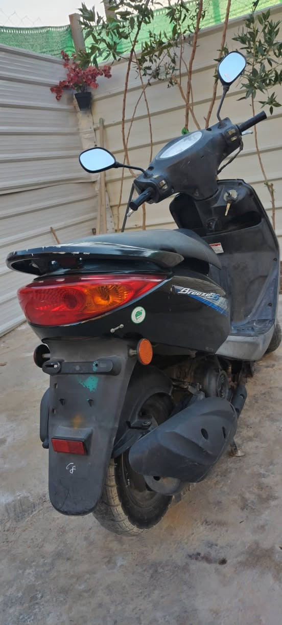 للبيع السعر ٨٥٠
دراجة بريز بغبغاء دراجة رمبة
اوراق اصولية 
صار ٤ شهور من نزلتهة من الرمبة
مكفولة عامة من كلشي وضع الشركة
عدة الكفرات غير مطابقة

***********
