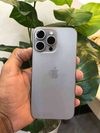 ايفون 15 برو ماكس نضيف جدأ ذاكرته 256 مستبدل شاشه اصليه بطاريته 91% شر...