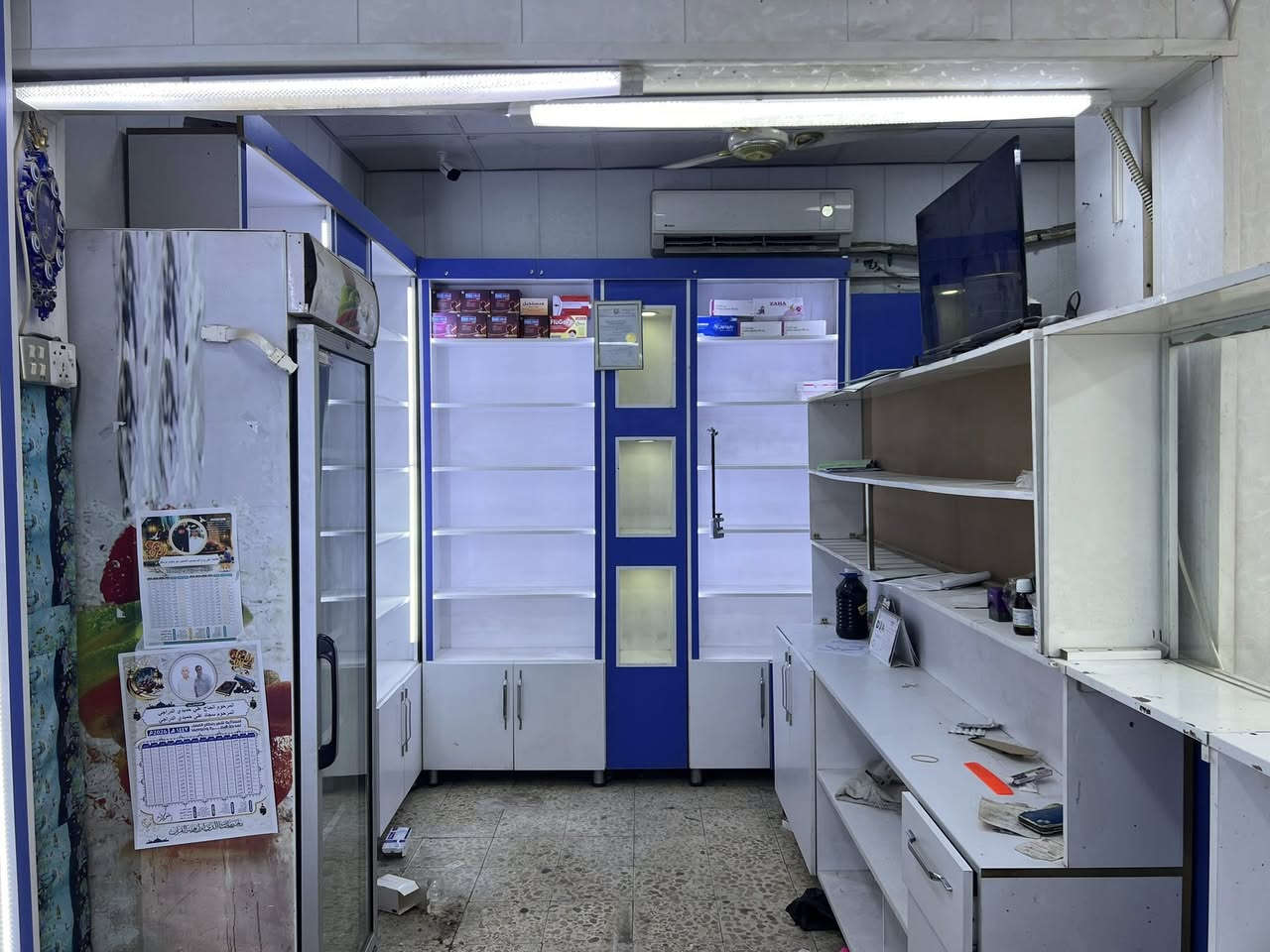 رفوف انديف تركي اصلي جدد ما مستخدمات هواي
السعر ٤ مليون رقم ***********
