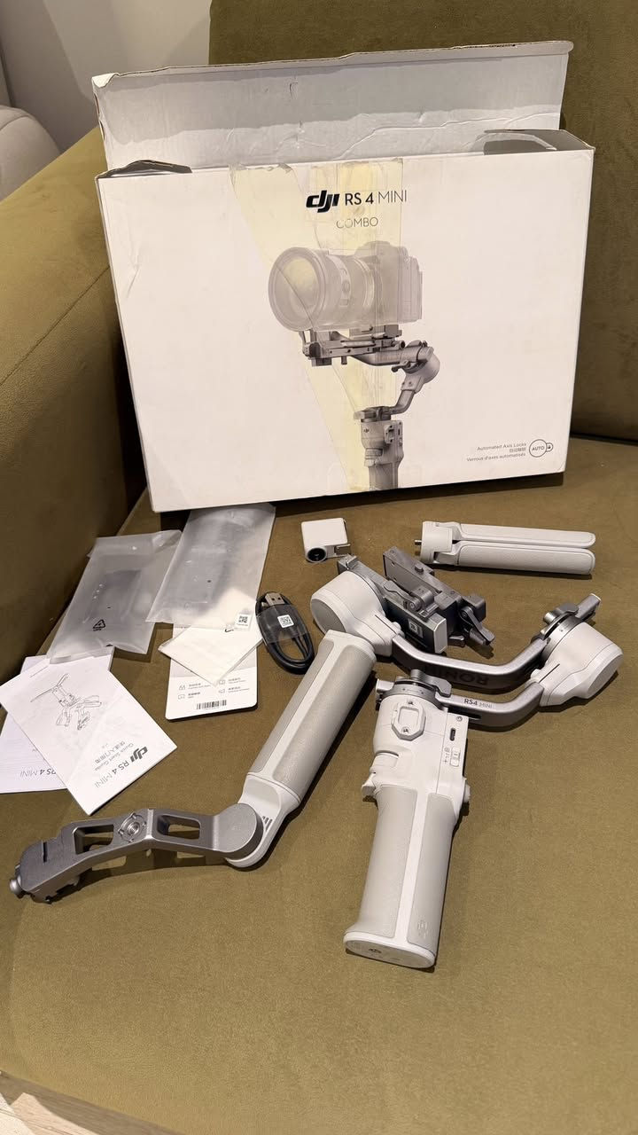 رونن Rs4 mini combo
استعمال قليل جداً ، كل غراضه موجوده
العنوان بغداد/ البنوك
السعر ٤٢٥


**إذا كنت صاحب هذا الإعلان وتريد حذفه لأي سبب، رجاءا أرسل رسالة إلى الدعم الفني**
